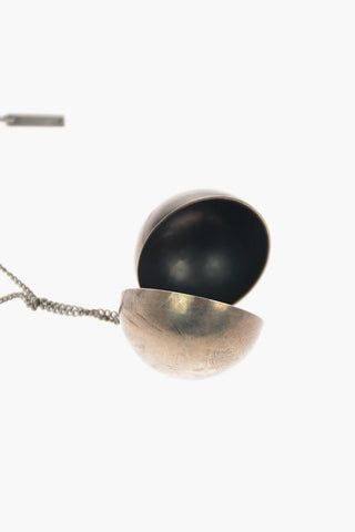 Collana in Argento con Pendente a Sfera