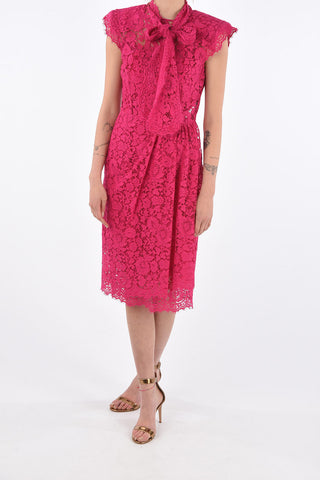 Vestito in Pizzo Macramé con Colletto Tie Neck