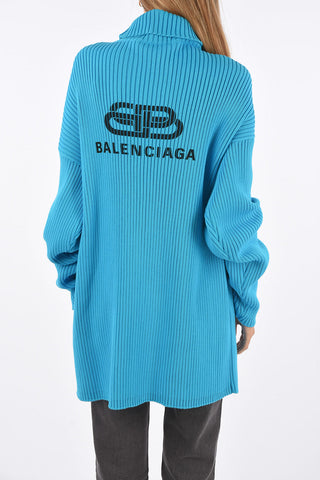 maglia a coste collo alto oversize fit
