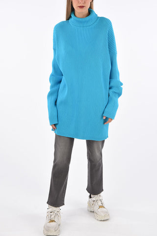 maglia a coste collo alto oversize fit