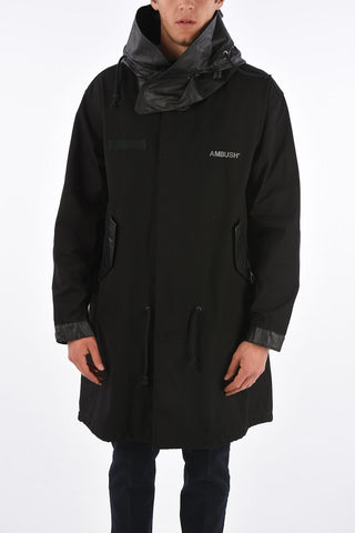 cappotto con zip e cappuccio removibile