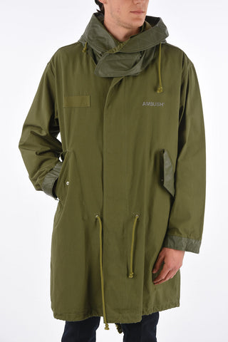 cappotto con zip e cappuccio removibile