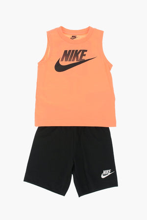 Set mit ärmellosem T-Shirt und Shorts