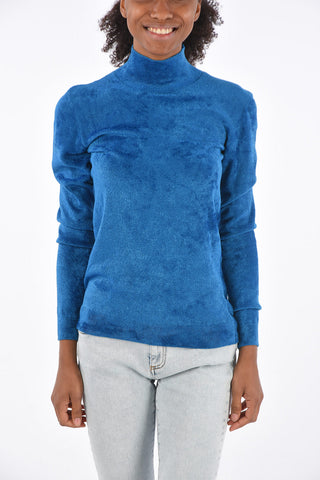 turtle-neck sweater
