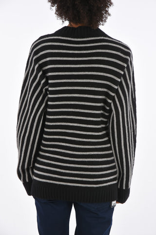 maglia girocollo in cashmere con strass e Paillettes