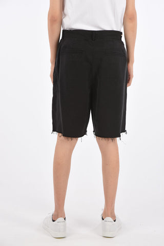 Mid-rise waist double pleat shorts