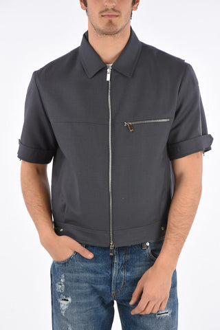 Shorts sleeve outerwear jacket with zip closure