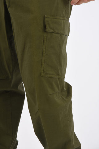Wide cargo pants