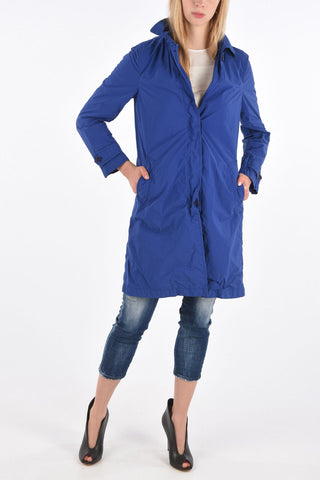 Trench con abbottonatura nascosta