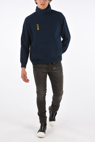 turtle neck sweathirt
