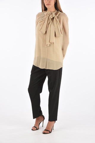 Blusa Tie Neck con Canottiera 