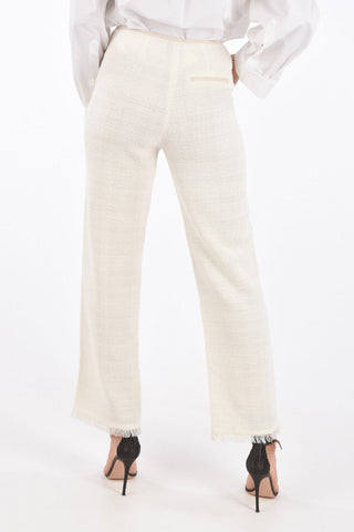Pantaloni Bouclé con Orlo Sfrangiato