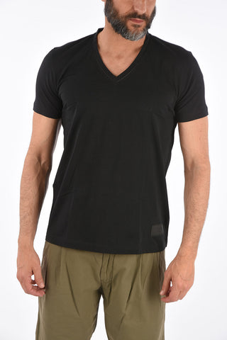 t-shirt in cotone scollo a v