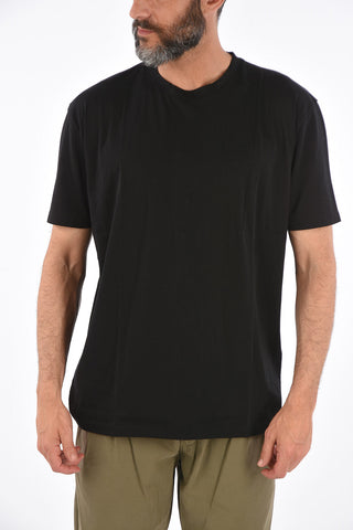 crewneck t-shirt with back-zip fastening