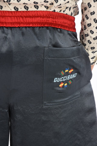 shorts con elastico in vita
