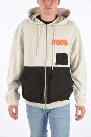 Pockets hoodie sweatshirt with zip closure