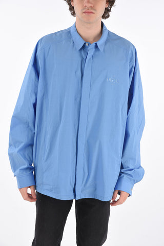 spread collar hidden closure shirt
