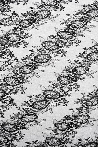 Foulard with lace details