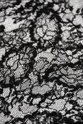 Foulard with lace details