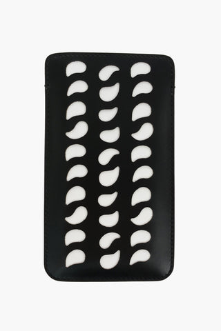 porta smartphone in pelle con dettagli laser cut