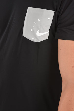 T-Shirt mit Brusttasche