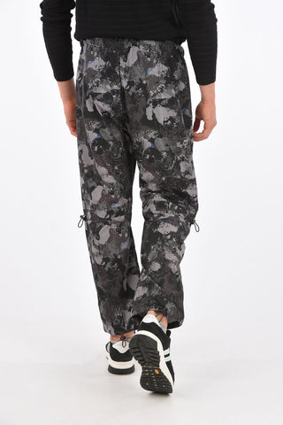pantalone camouflage con coulisse in vita