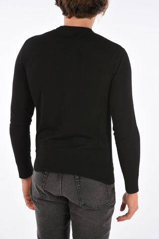 Light crew-neck sweater with embroidery