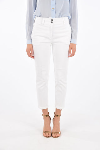 Mid-rise waist cropped jeans