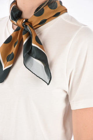 T-shirt tie neck