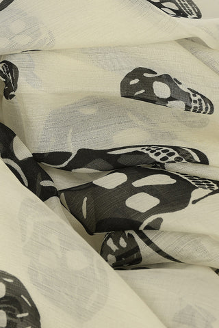 Seidenschal mit Totenkopf-Print