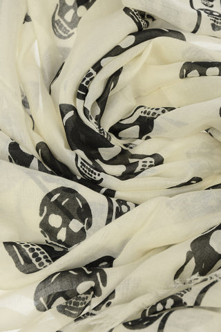 Foulard with contrast Skulls Print